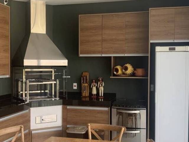 #1901 - Casa em condomínio para Venda em Santana de Parnaíba - SP