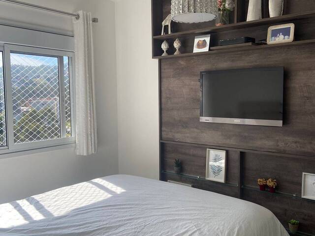 Apartamento para Venda em Santana de Parnaíba - 5