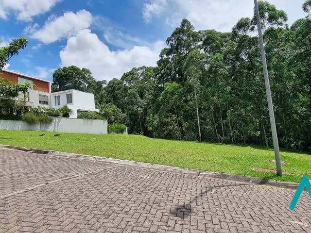 #2705 - Terreno em condomínio para Venda em Santana de Parnaíba - SP - 2