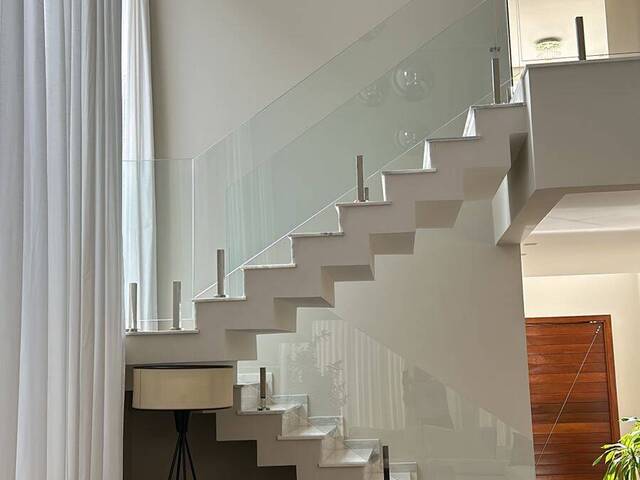 #2831 - Casa em condomínio para Venda em Santana de Parnaíba - SP