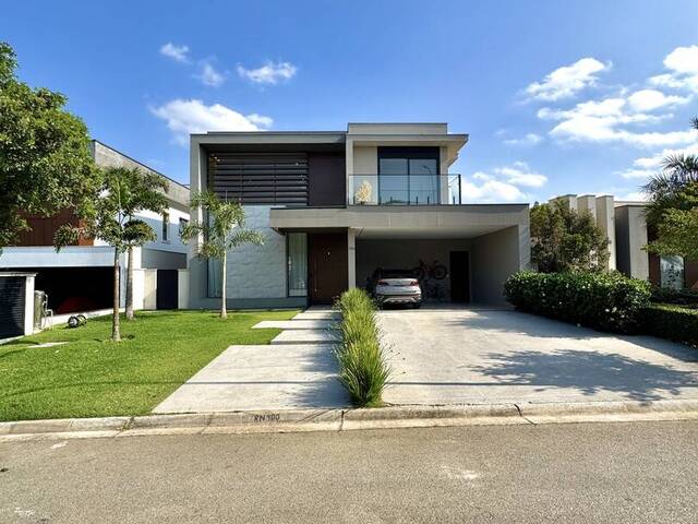 #3105 - Casa em condomínio para Venda em Santana de Parnaíba - SP