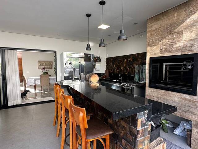 #3220 - Casa em condomínio para Venda em Santana de Parnaíba - SP