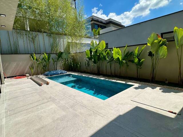 #3222 - Casa em condomínio para Venda em Santana de Parnaíba - SP