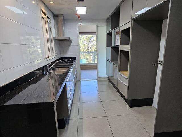 Apartamento para Venda em Santana de Parnaíba - 4