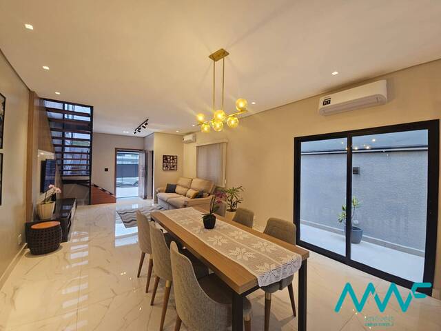 #3380 - Casa em condomínio para Venda em Santana de Parnaíba - SP