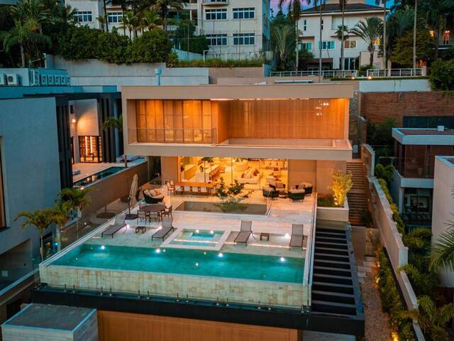 #3463 - Casa para Venda em Santana de Parnaíba - SP - 2