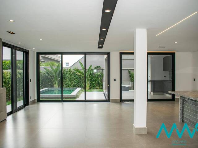 #3537 - Casa em condomínio para Venda em Santana de Parnaíba - SP