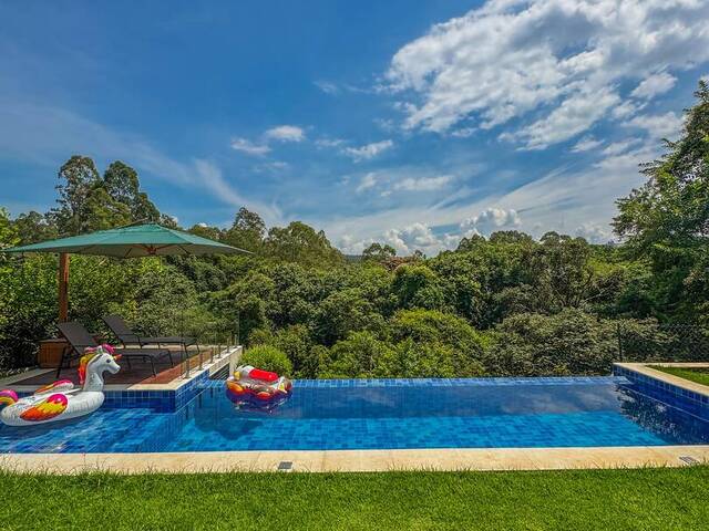 #3581 - Casa em condomínio para Venda em Santana de Parnaíba - SP - 2