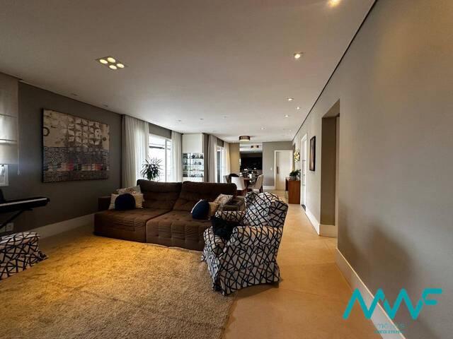 Apartamento para Venda em Santana de Parnaíba - 4