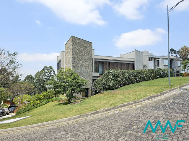 #3642 - Casa em condomínio para Venda em Santana de Parnaíba - SP - 2