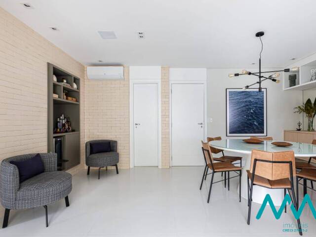 Apartamento para Venda em Santana de Parnaíba - 4