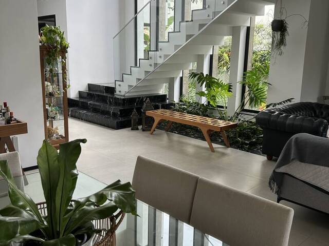 #3672 - Casa em condomínio para Venda em Santana de Parnaíba - SP - 2