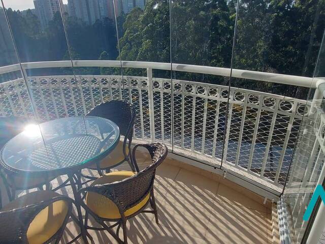 Apartamento para Venda em Santana de Parnaíba - 4