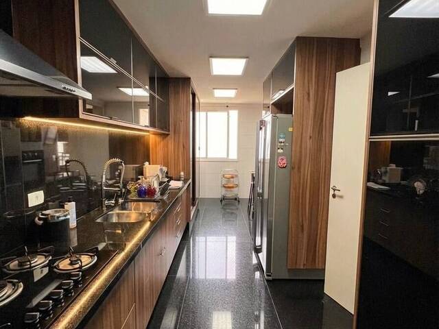 Apartamento para Venda em Santana de Parnaíba - 4