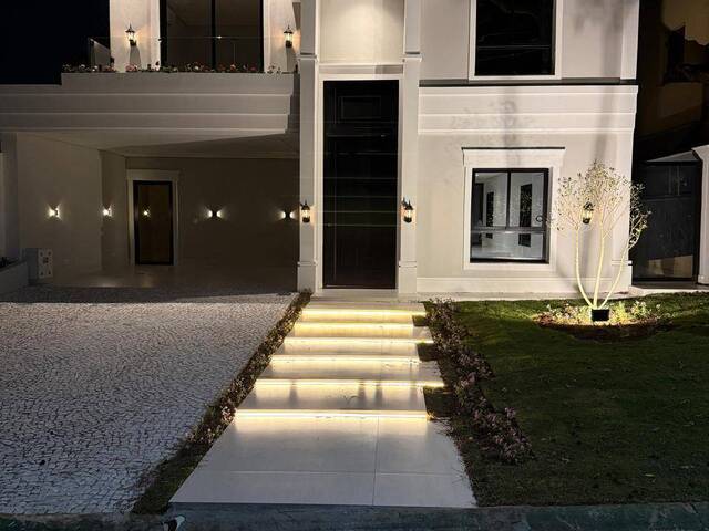 Casa para Venda em Santana de Parnaíba - 4