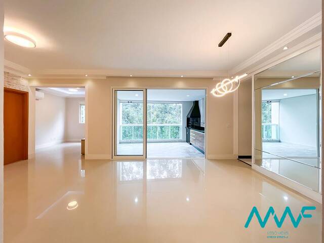 Apartamento para Venda em Santana de Parnaíba - 4