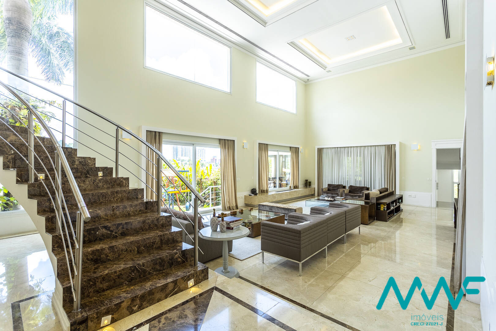 Casa à venda com 5 quartos, 1587m² - Foto 9