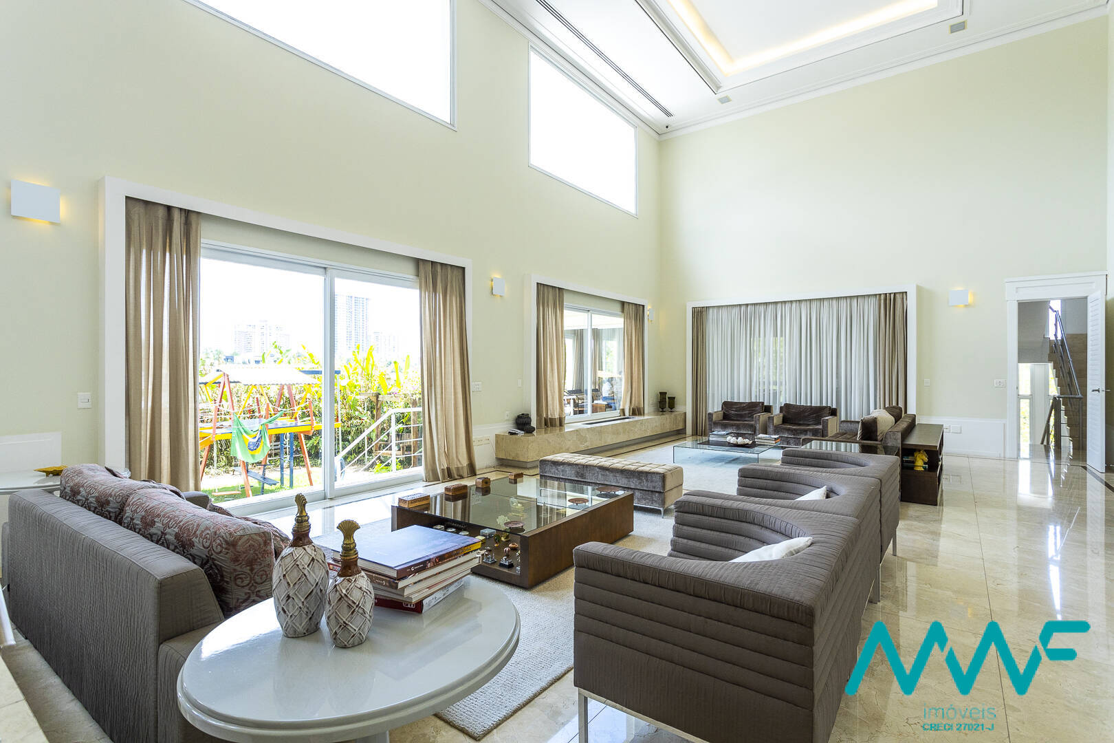 Casa à venda com 5 quartos, 1587m² - Foto 10