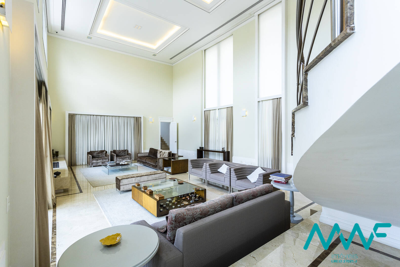 Casa à venda com 5 quartos, 1587m² - Foto 12