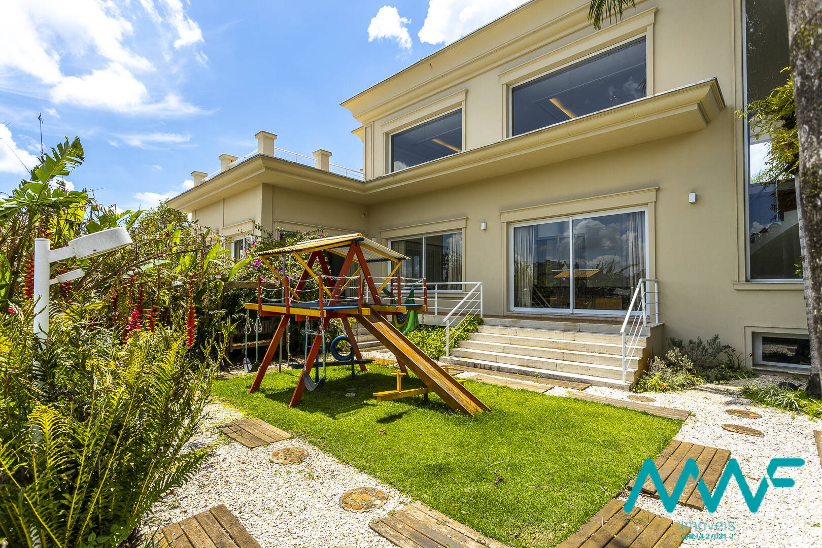 Casa à venda com 5 quartos, 1587m² - Foto 18