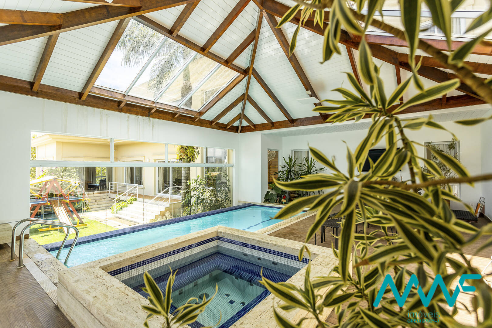 Casa à venda com 5 quartos, 1587m² - Foto 21