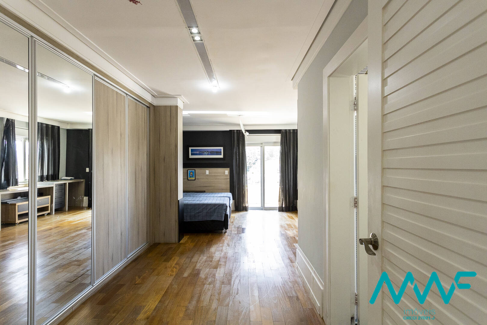 Casa à venda com 5 quartos, 1587m² - Foto 30