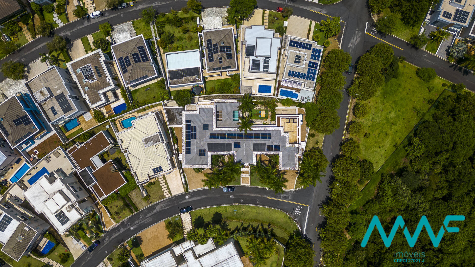 Casa à venda com 5 quartos, 1587m² - Foto 54