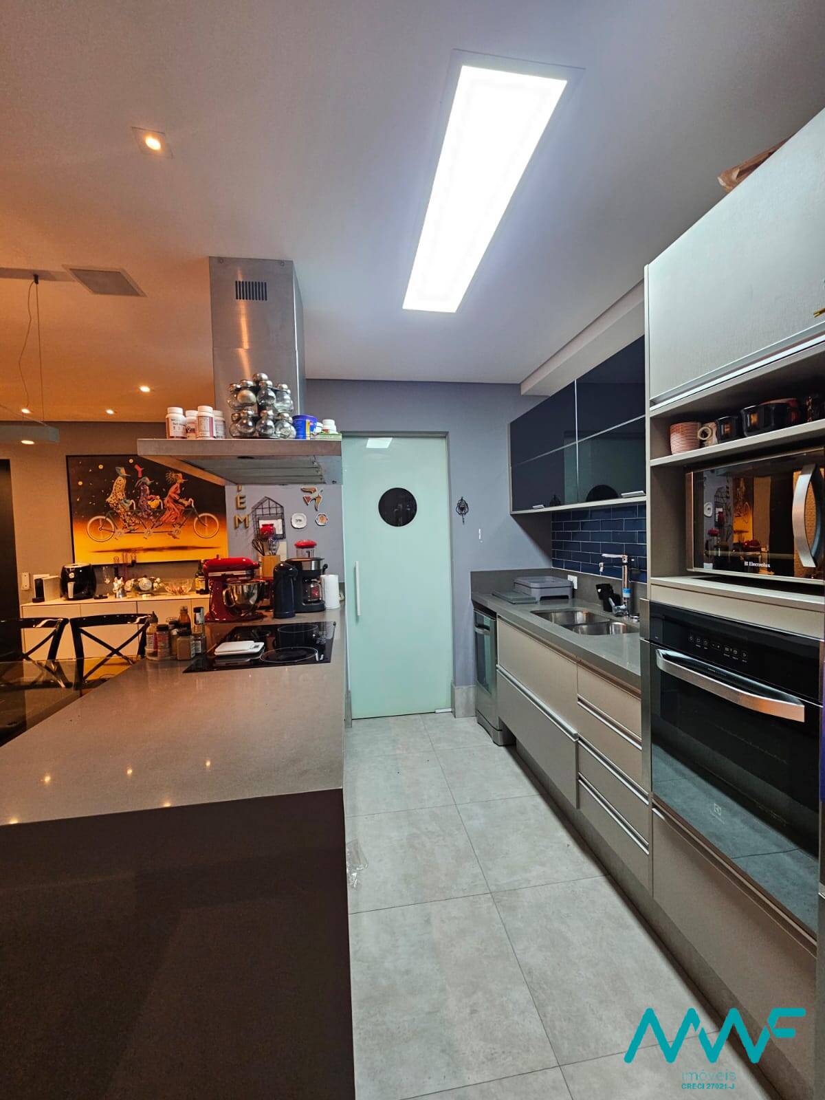 Apartamento à venda com 3 quartos, 107m² - Foto 9