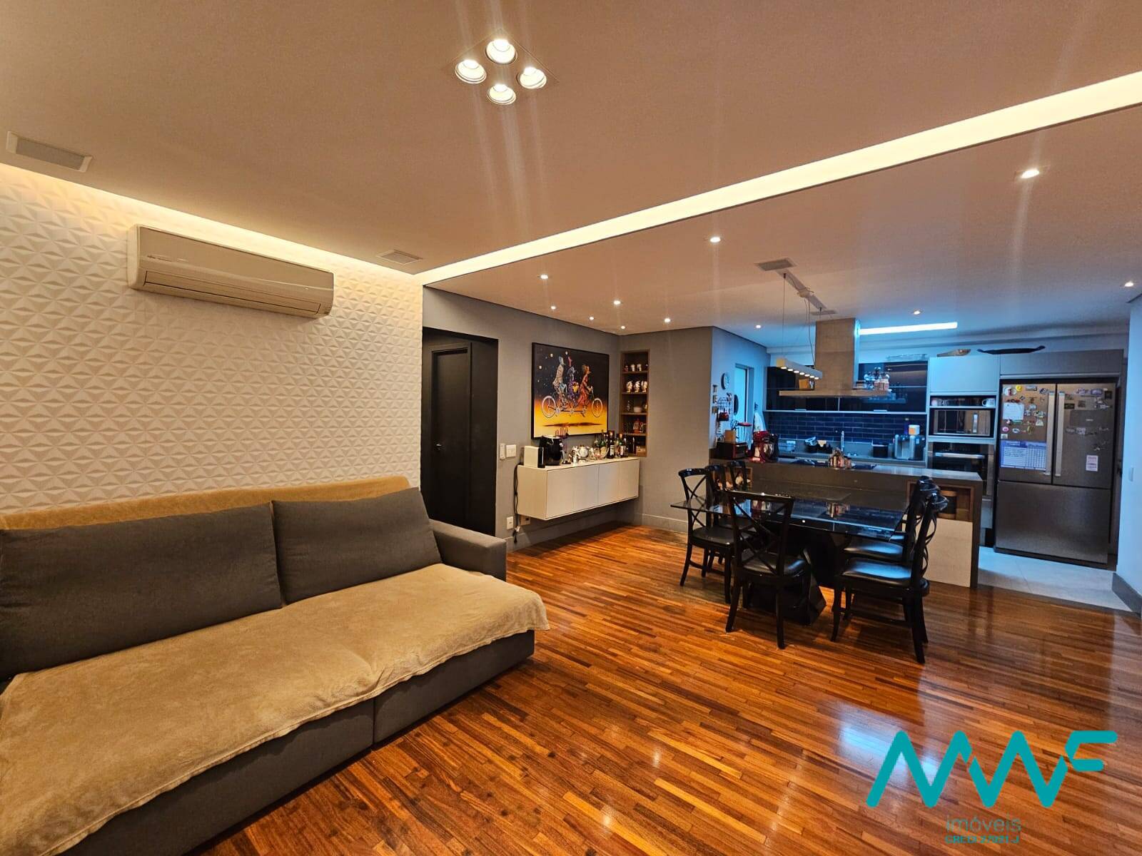Apartamento à venda com 3 quartos, 107m² - Foto 4