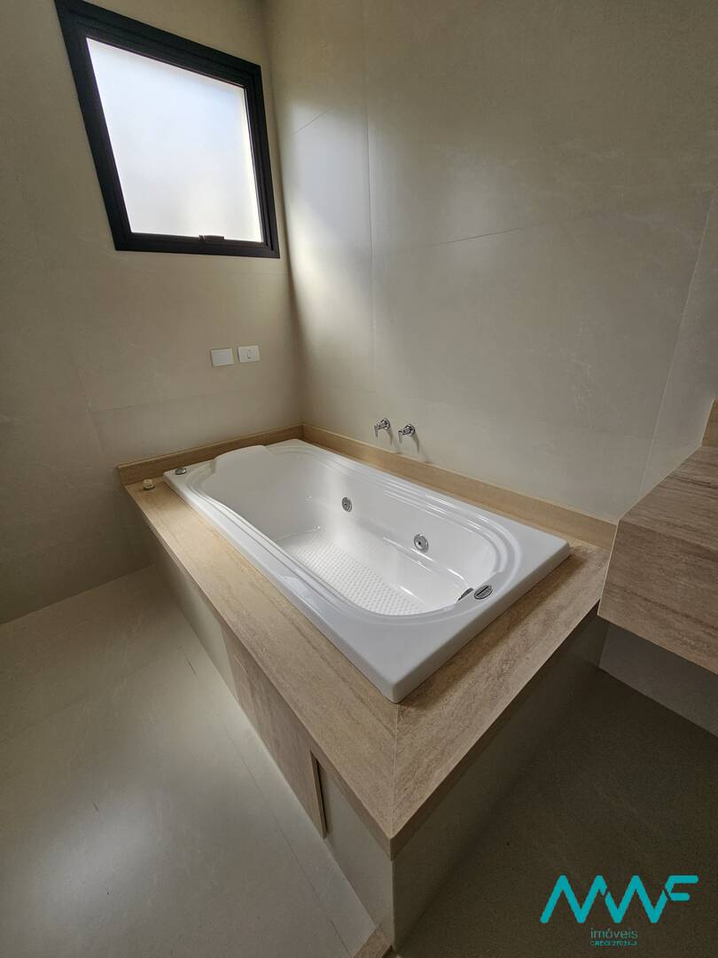 Casa de Condomínio à venda com 4 quartos, 385m² - Foto 26
