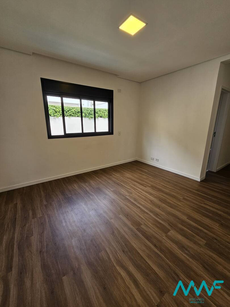 Casa de Condomínio à venda com 4 quartos, 385m² - Foto 31