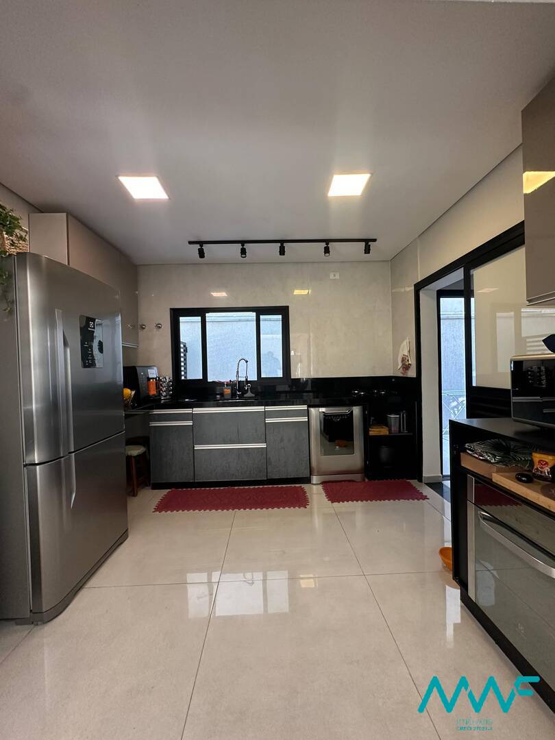 Casa de Condomínio à venda com 3 quartos, 312m² - Foto 10