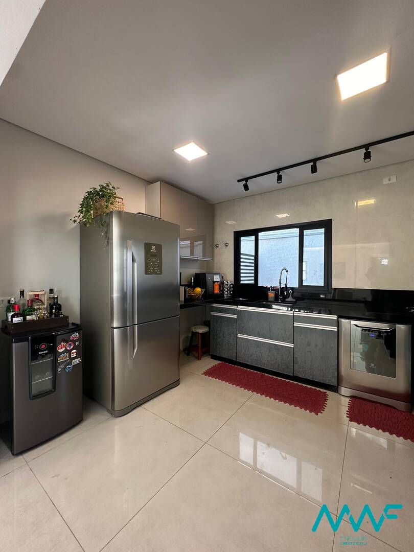 Casa de Condomínio à venda com 3 quartos, 312m² - Foto 13