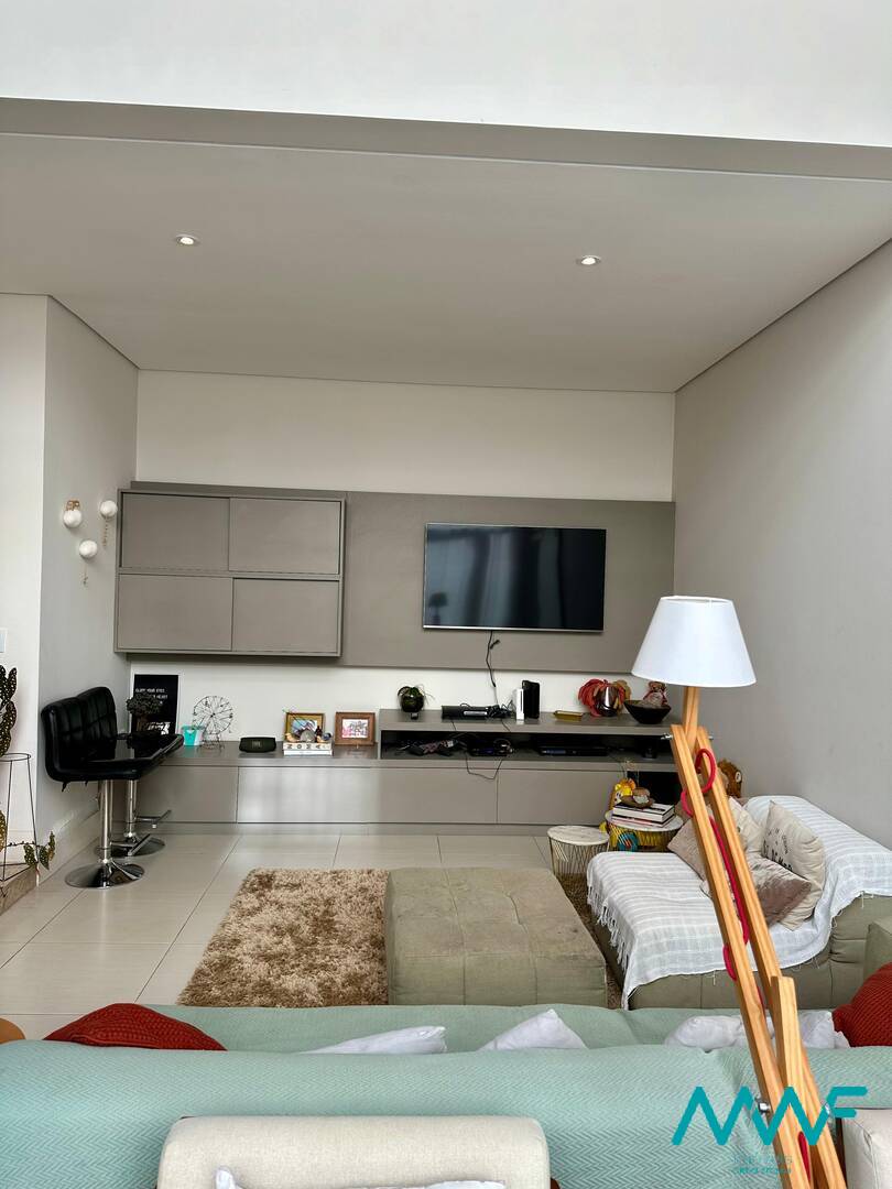 Casa de Condomínio à venda com 4 quartos, 330m² - Foto 9