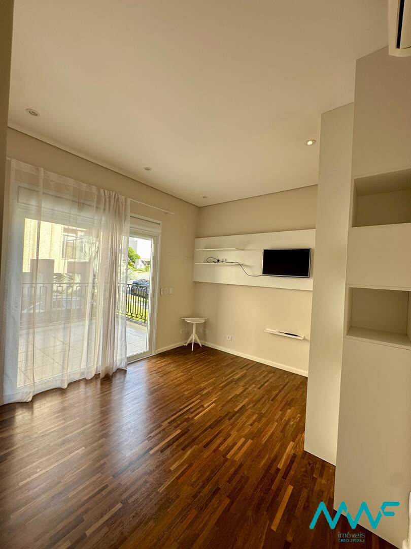 Casa de Condomínio à venda com 4 quartos, 330m² - Foto 21