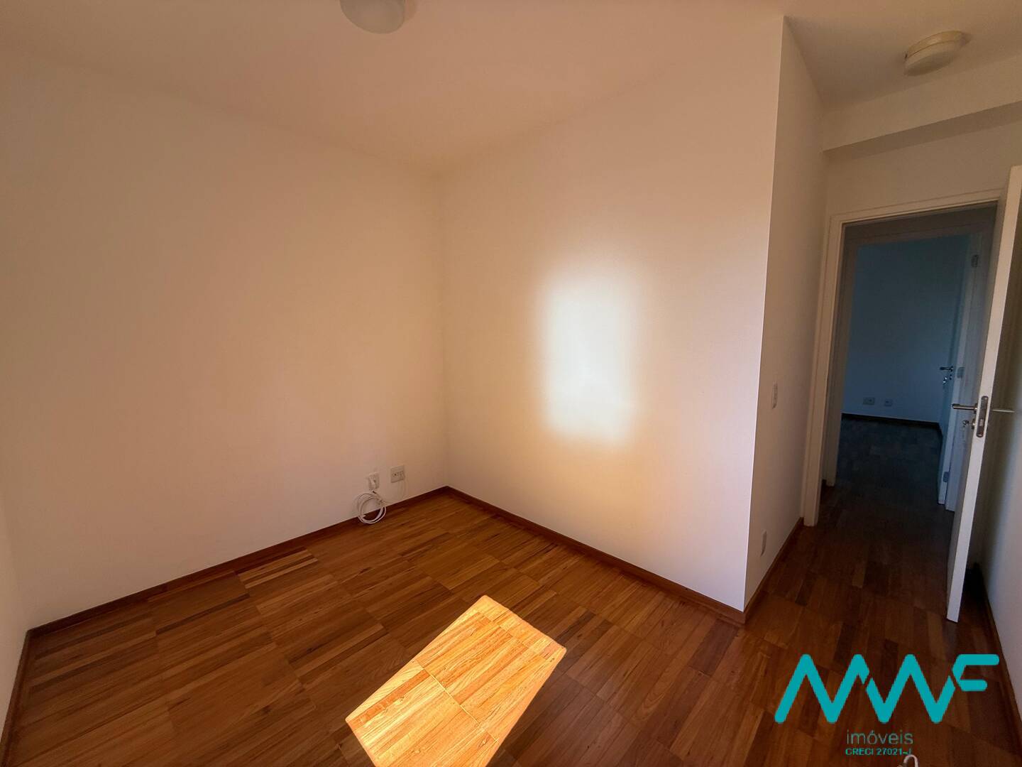 Apartamento à venda com 2 quartos, 107m² - Foto 4