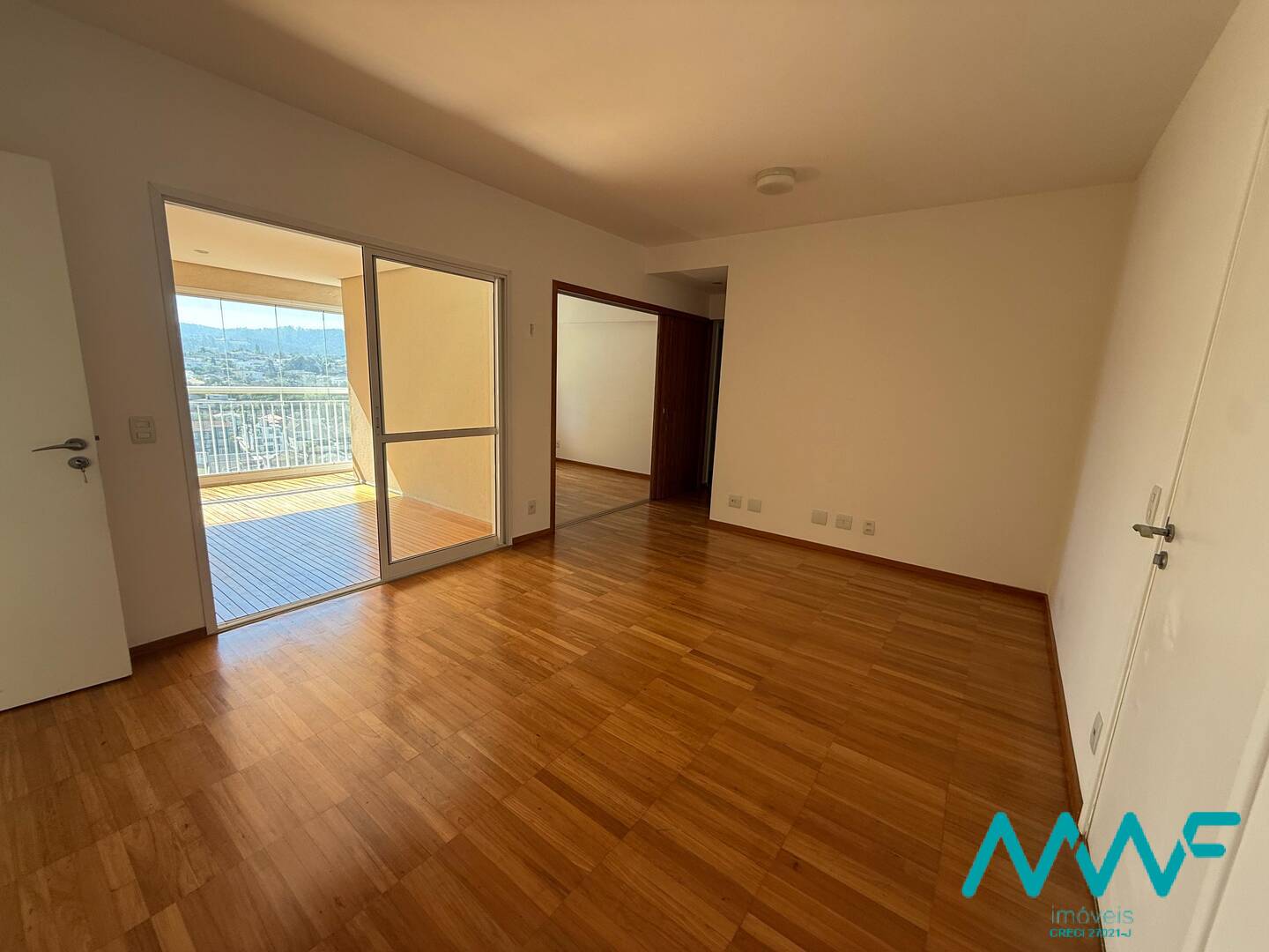 Apartamento à venda com 2 quartos, 107m² - Foto 8