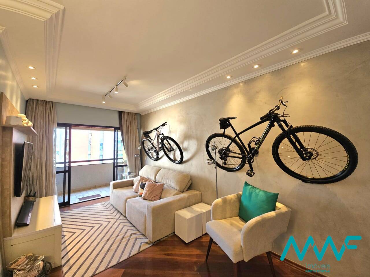 Apartamento à venda e aluguel com 3 quartos, 86m² - Foto 1