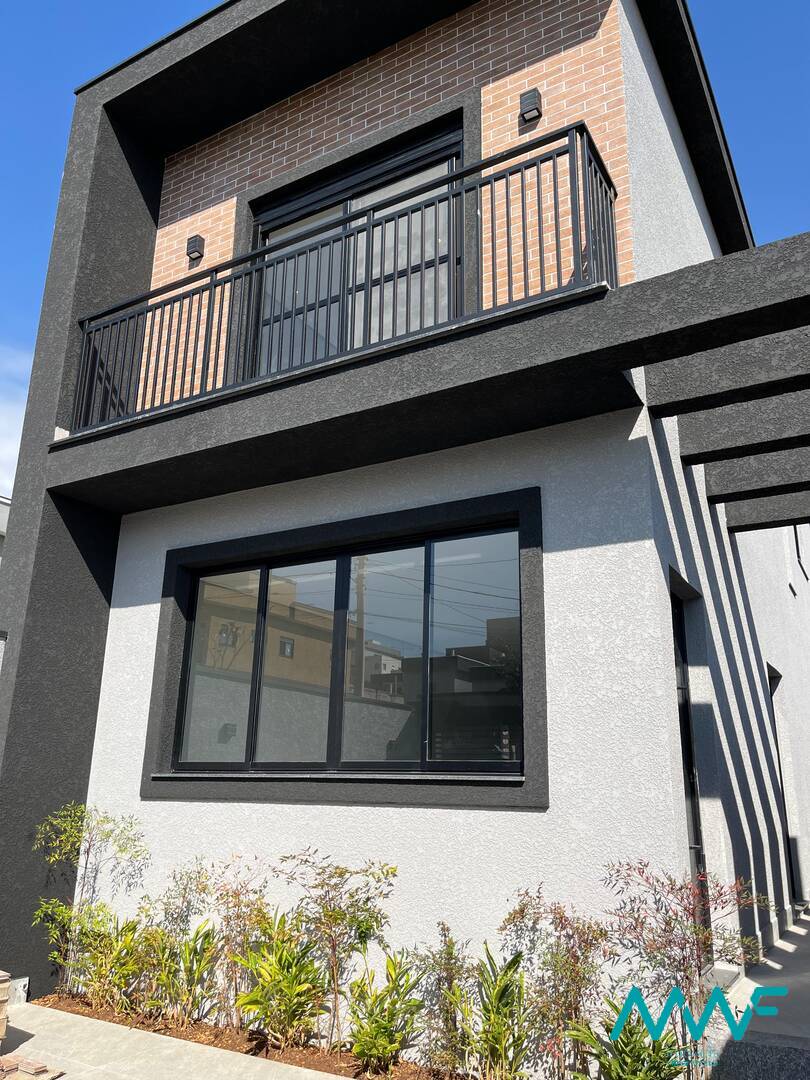 Casa à venda com 3 quartos, 135m² - Foto 2