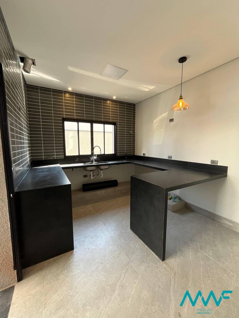 Casa à venda com 3 quartos, 135m² - Foto 5