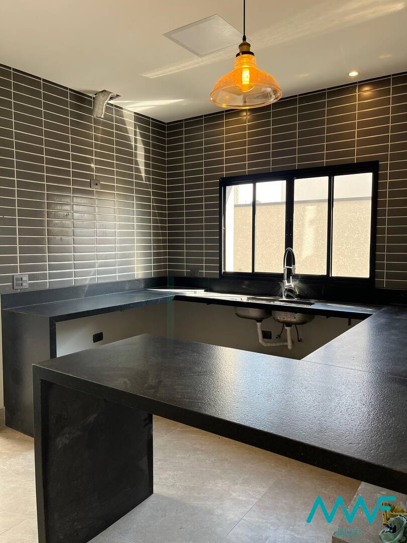 Casa à venda com 3 quartos, 135m² - Foto 9