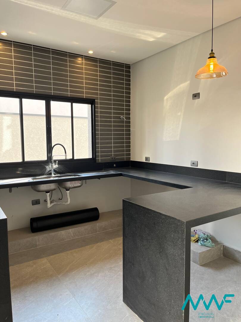 Casa à venda com 3 quartos, 135m² - Foto 11