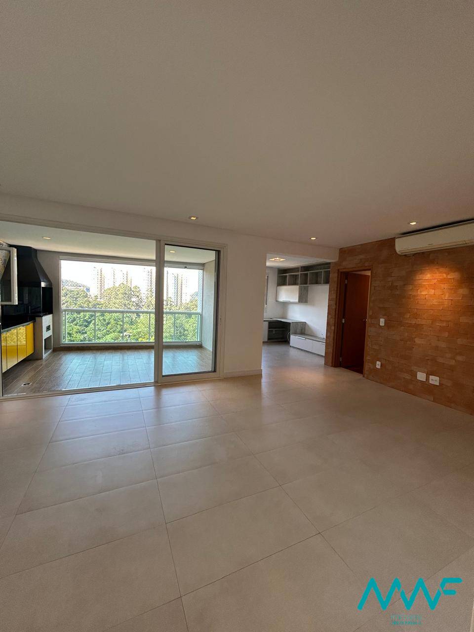 Apartamento, 3 quartos, 156 m² - Foto 2