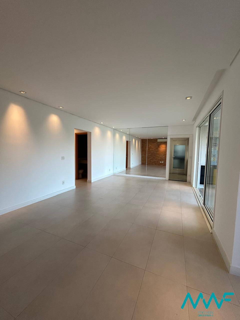 Apartamento, 3 quartos, 156 m² - Foto 4