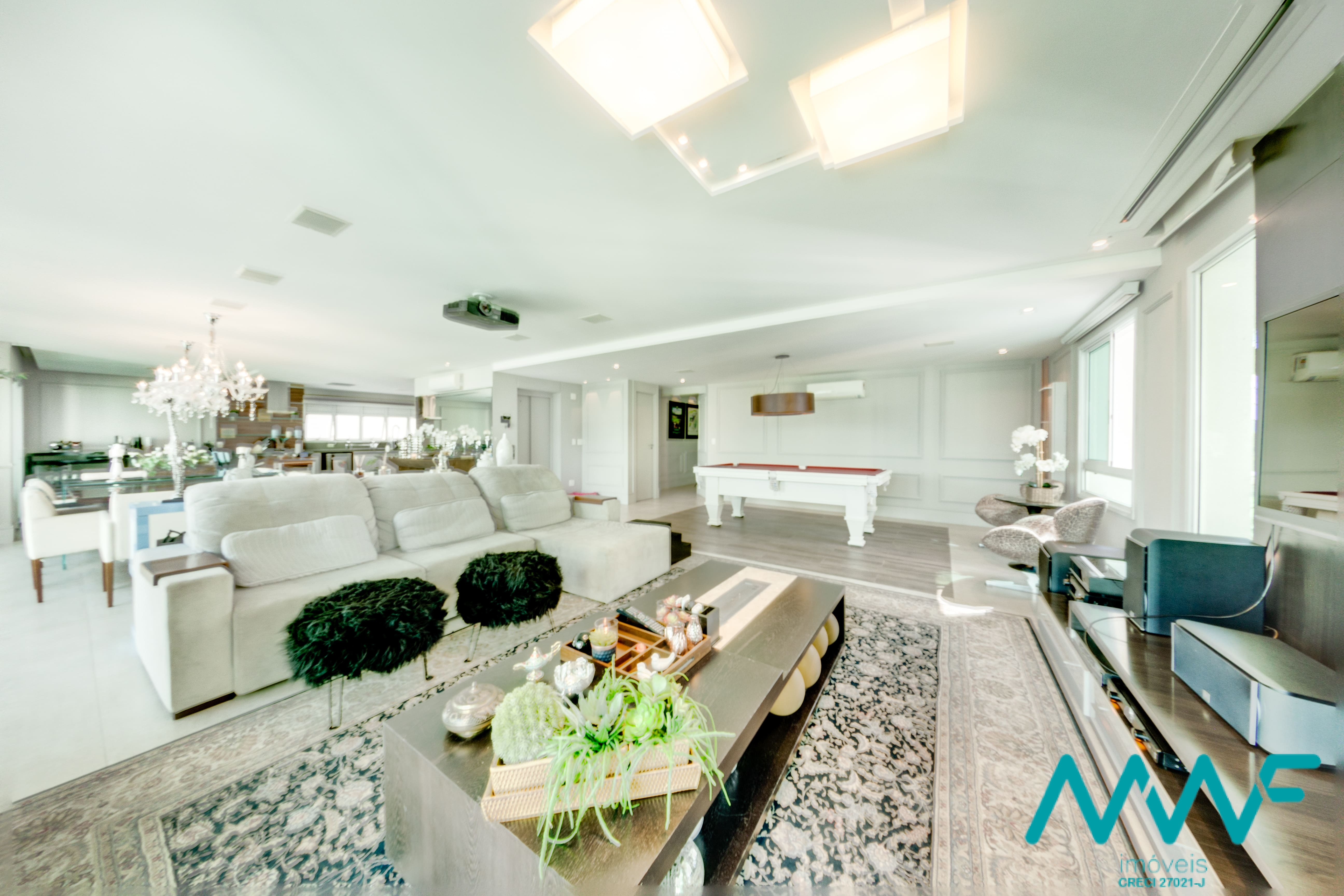 Apartamento, 3 quartos, 253 m² - Foto 2