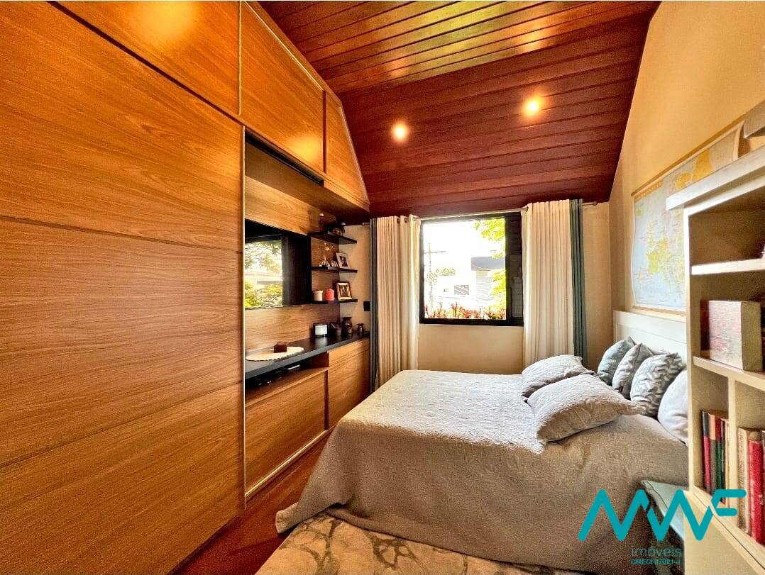 Casa de Condomínio à venda com 4 quartos, 428m² - Foto 16
