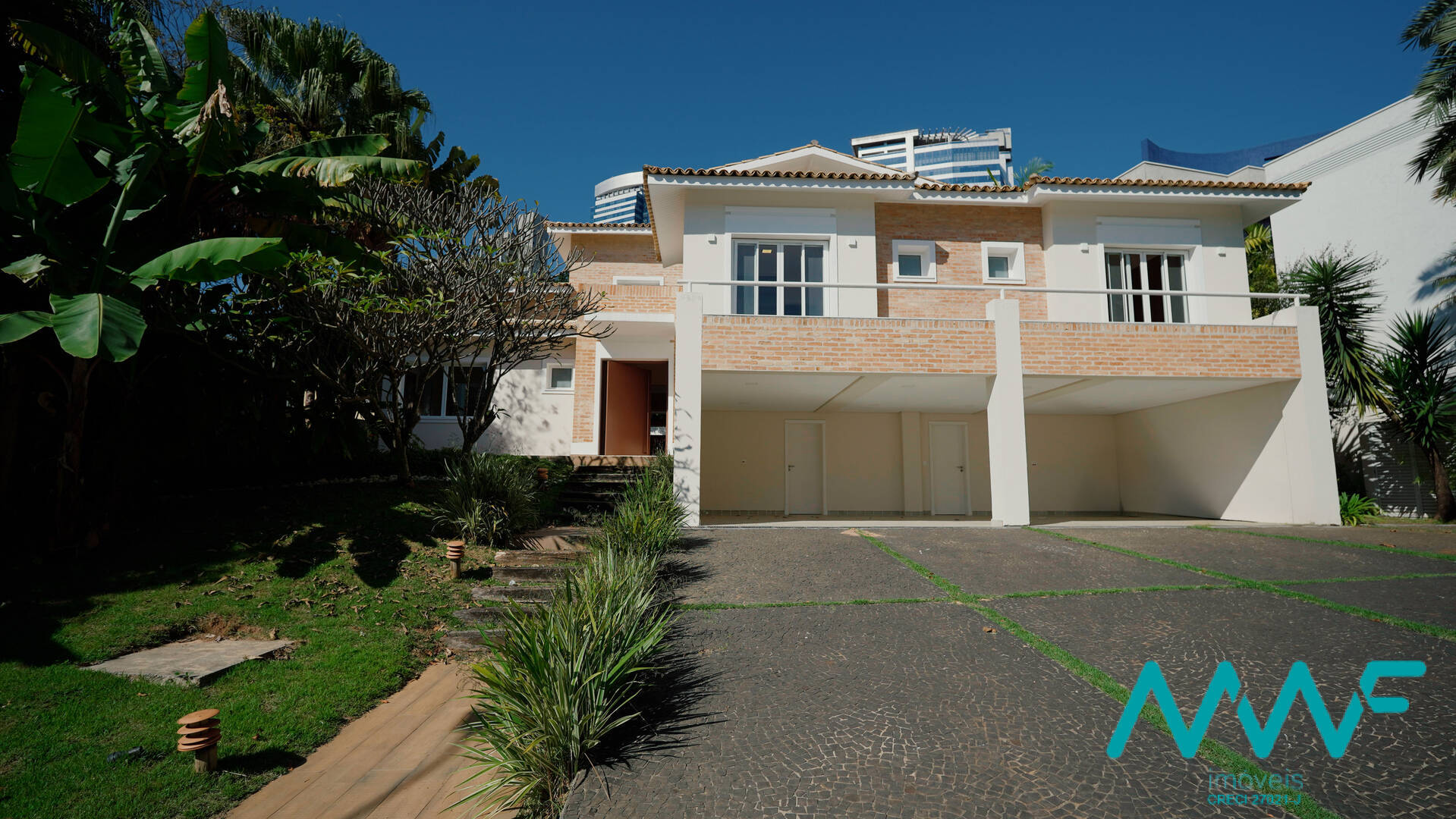 Casa de Condomínio à venda com 4 quartos, 400m² - Foto 1