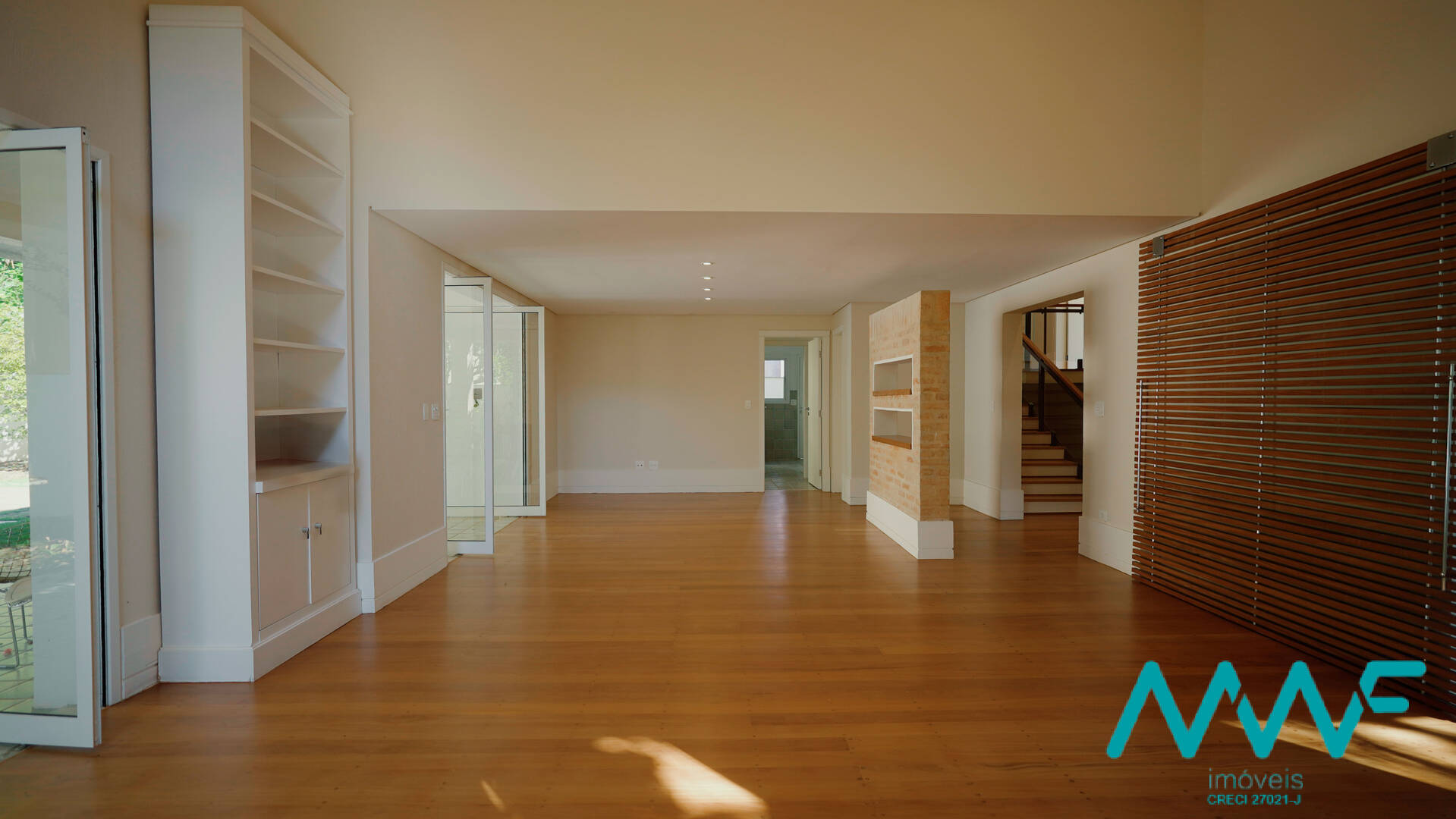 Casa de Condomínio à venda com 4 quartos, 400m² - Foto 6
