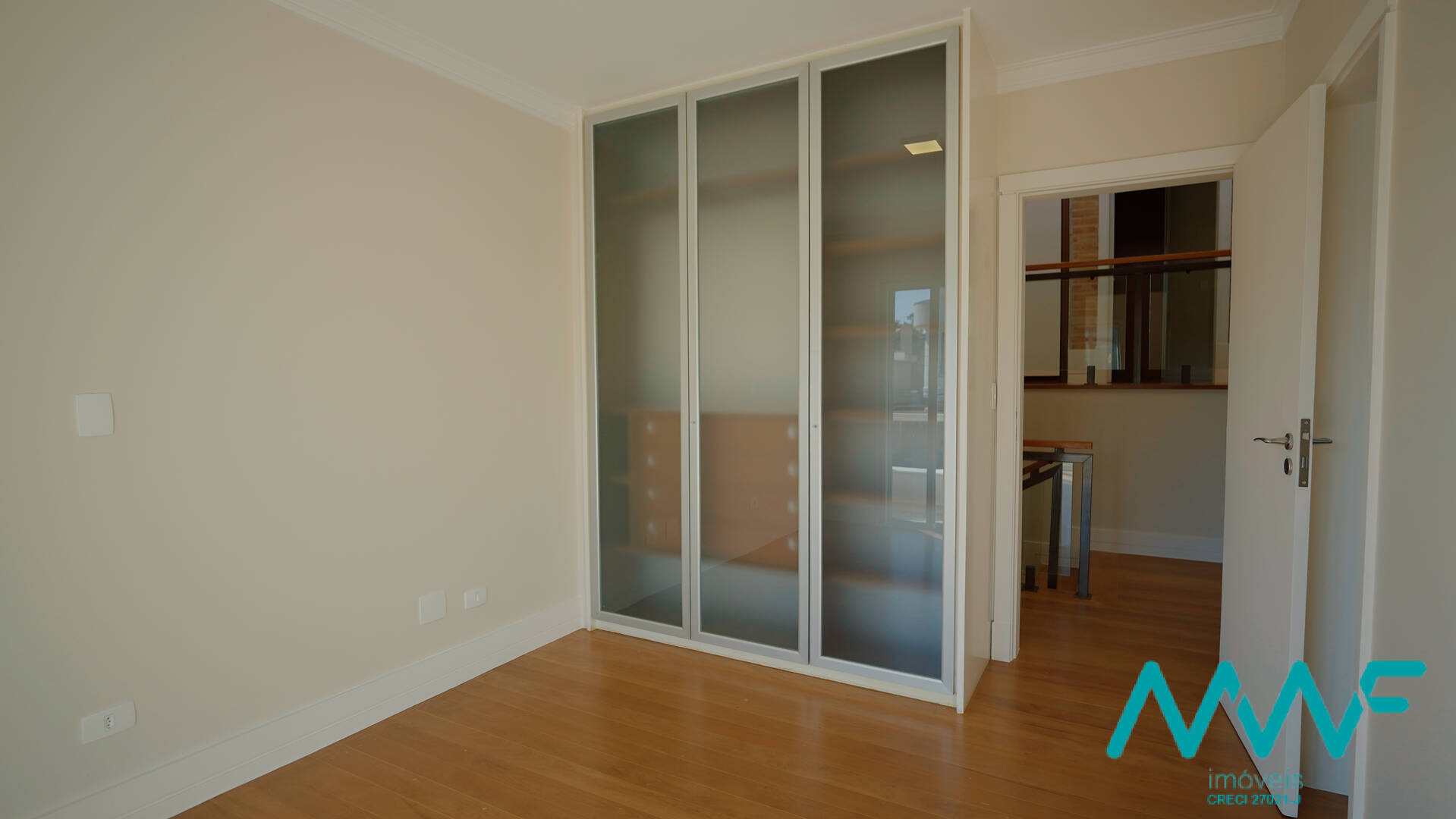 Casa de Condomínio à venda com 4 quartos, 400m² - Foto 10