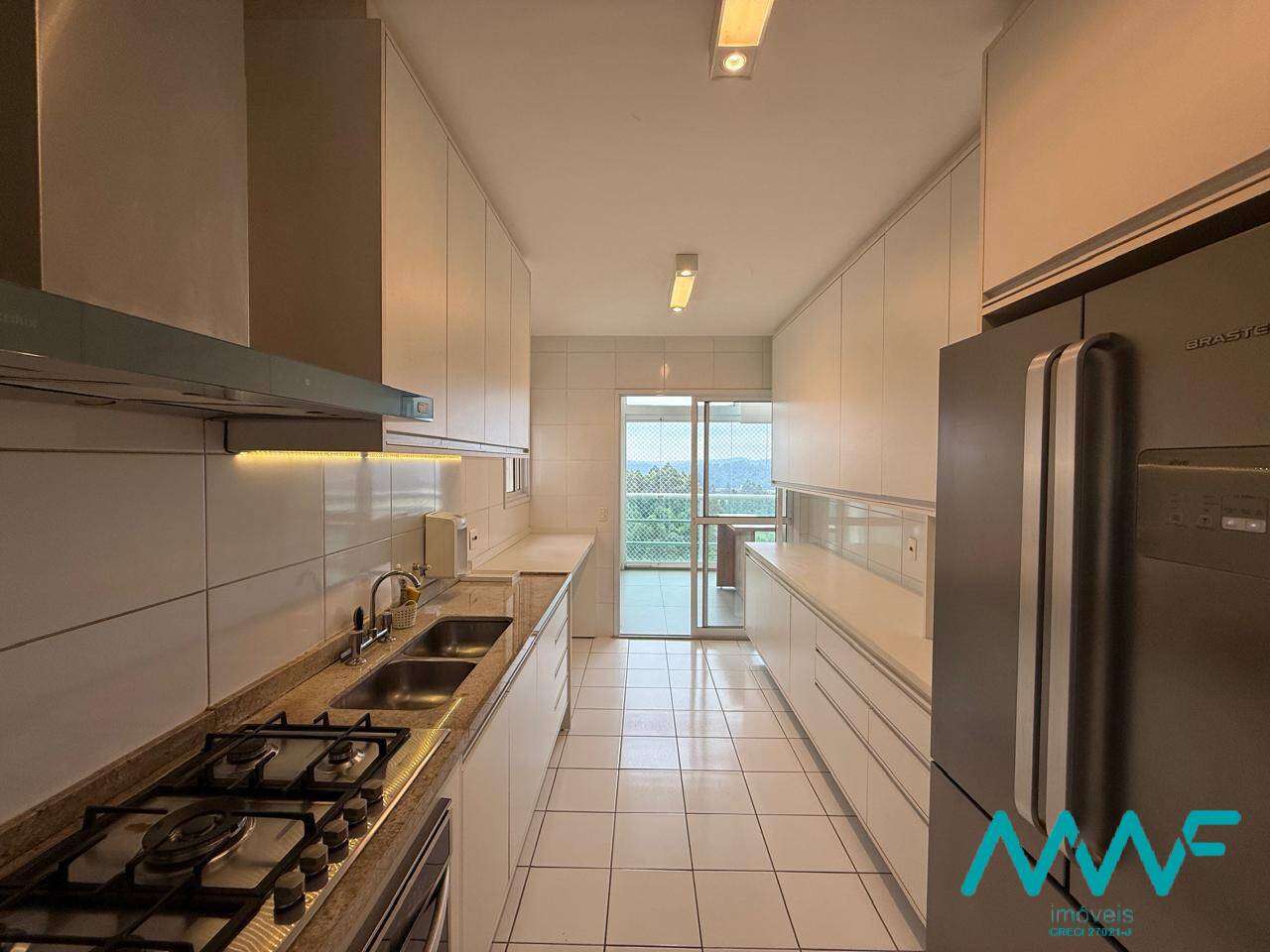 Apartamento, 3 quartos, 202 m² - Foto 2